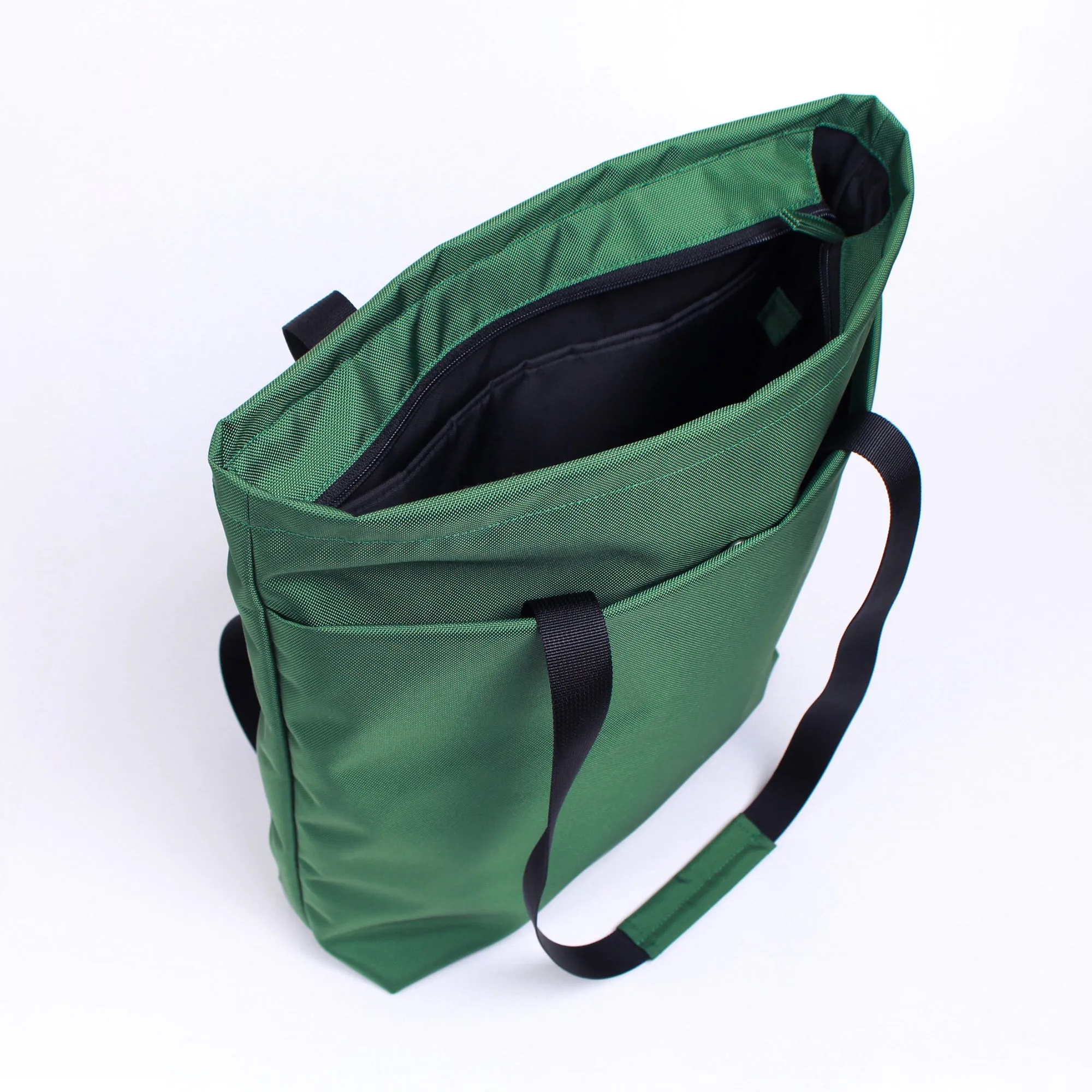 Deuce. Convertible Tote Green