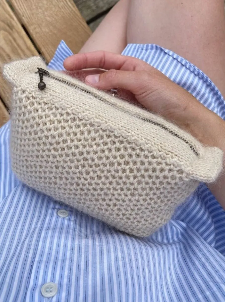 Honey Clutch by PetiteKnit, knitting patterns