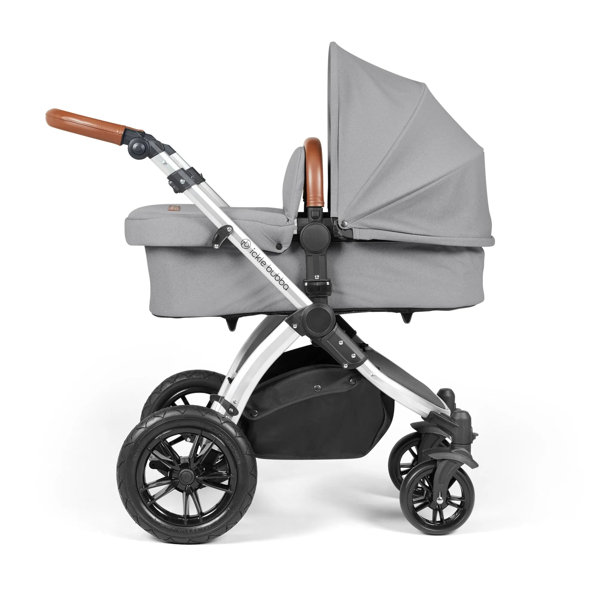 Ickle Bubba Stomp Luxe All-in-One I Size Travel System With Isofix Base (Stratus) Pearl Grey on Silver